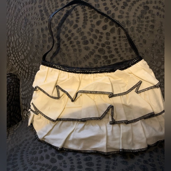 Spring Traditions Ruffle Bag, New w/o Packaging, 3- Tiered Ruffled Handbag - Picture 3 of 10